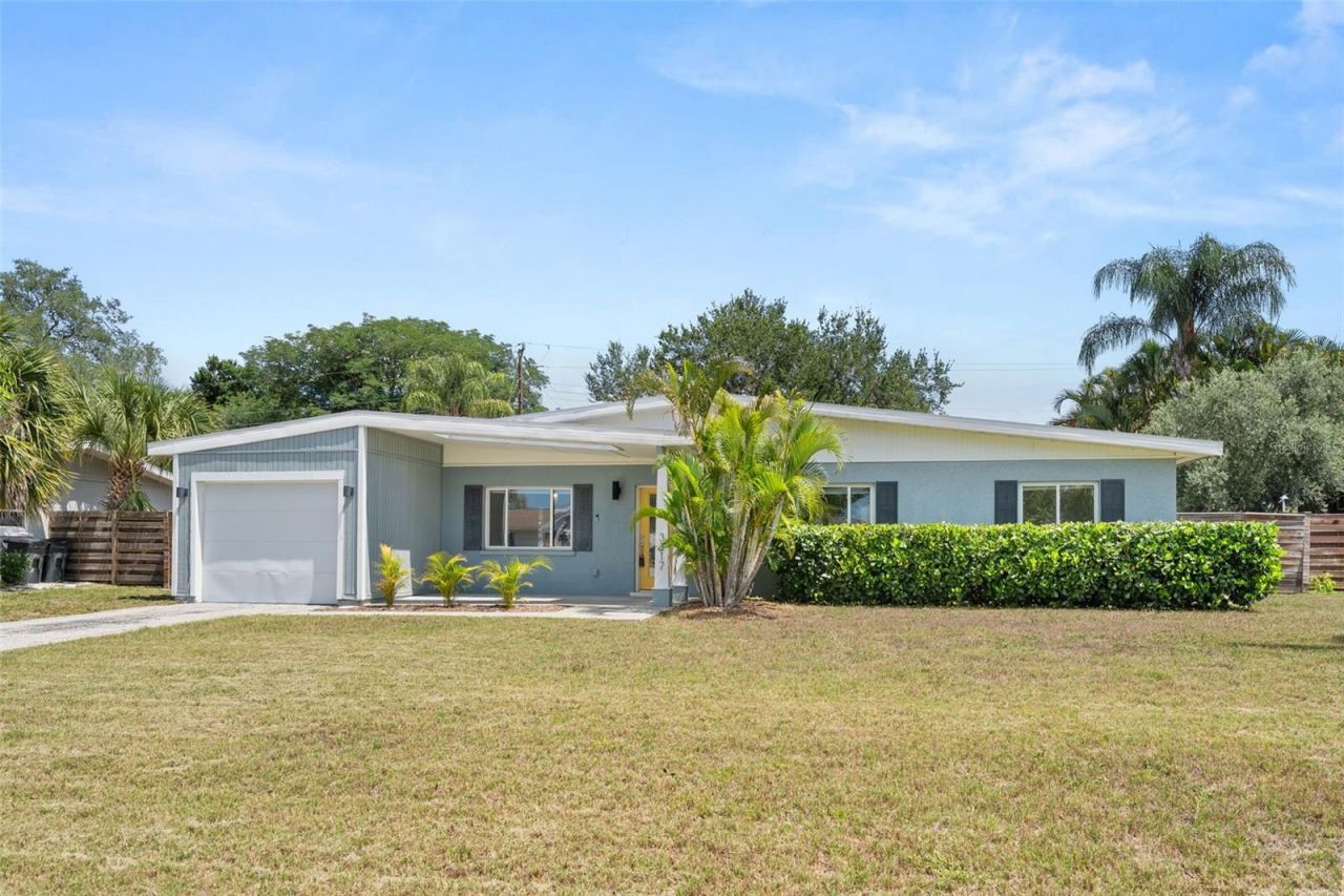 3317 Bougainvillea Street , Sarasota, FL 34239 Photo