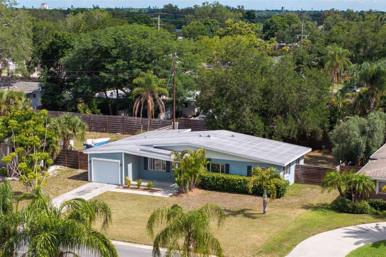 3317 Bougainvillea Street , Sarasota, FL 34239 Photo