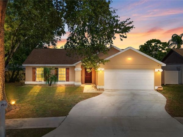 802 SMITH BAY DRIVE , BRANDON, FL 33510