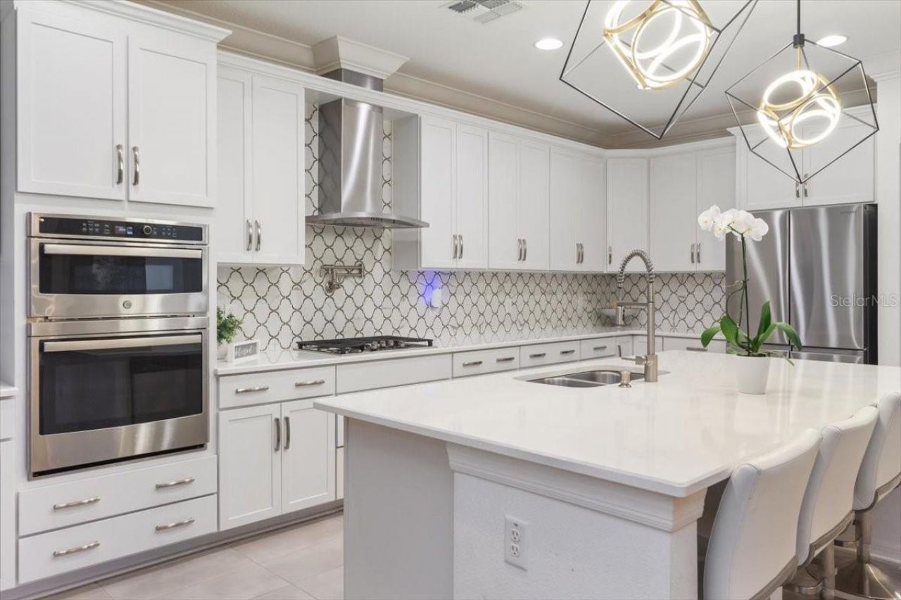 33239 Kateland Drive, Wesley Chapel, FL 33545 Photo