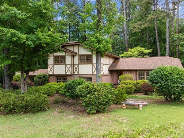 450 Baltimore Avenue SW, Lilburn, GA 30047
