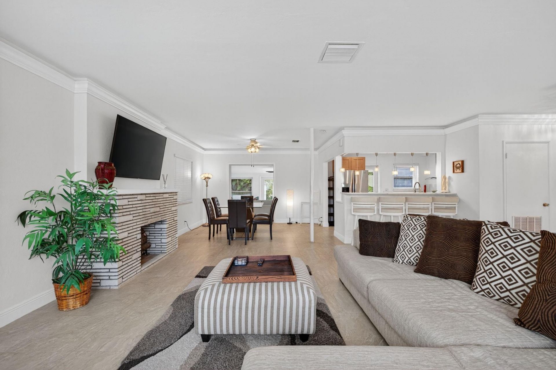 283 Imperial Lane, Lauderdale by the Sea, FL 33308 Photo