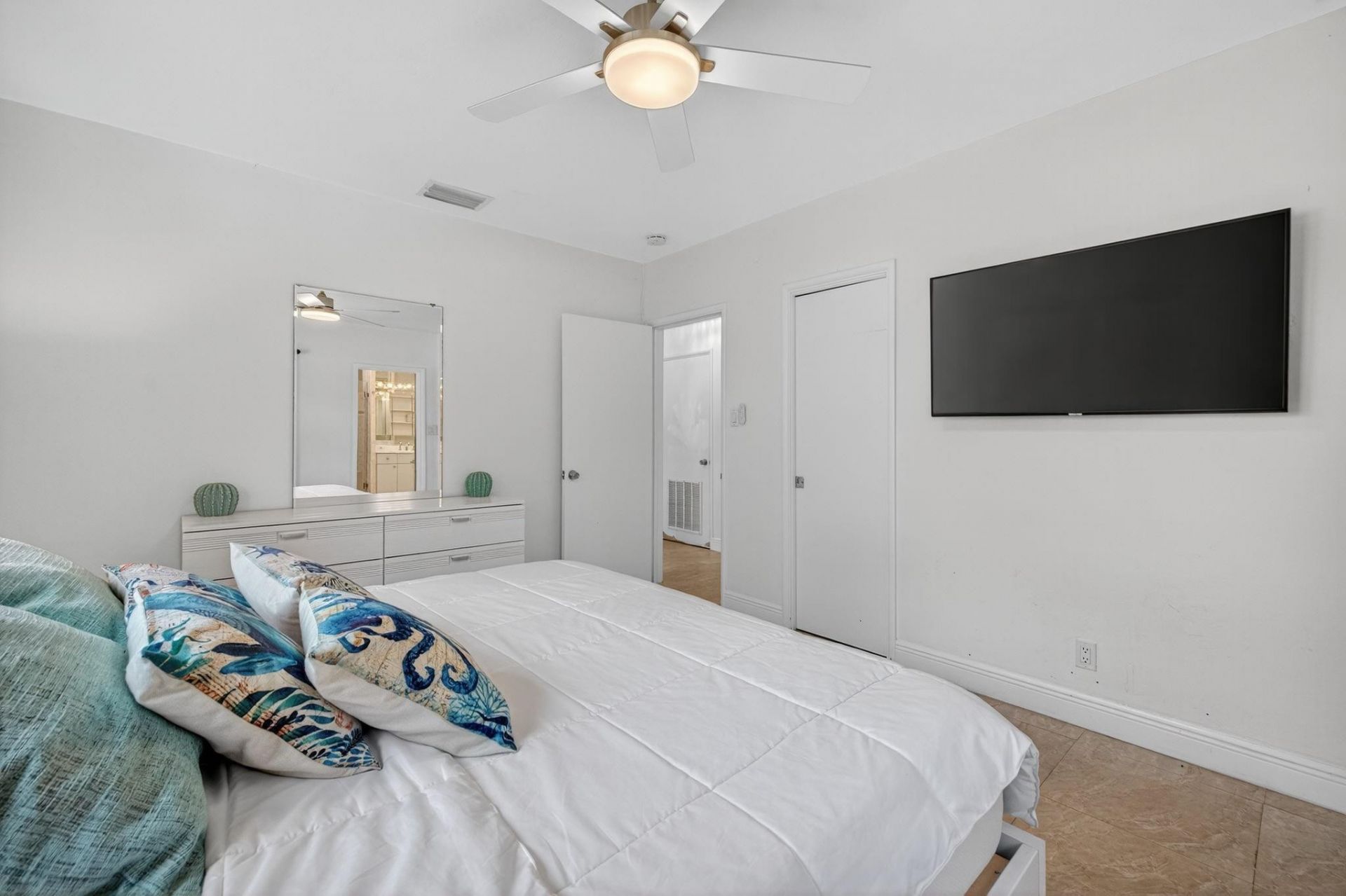 283 Imperial Lane, Lauderdale by the Sea, FL 33308 Photo