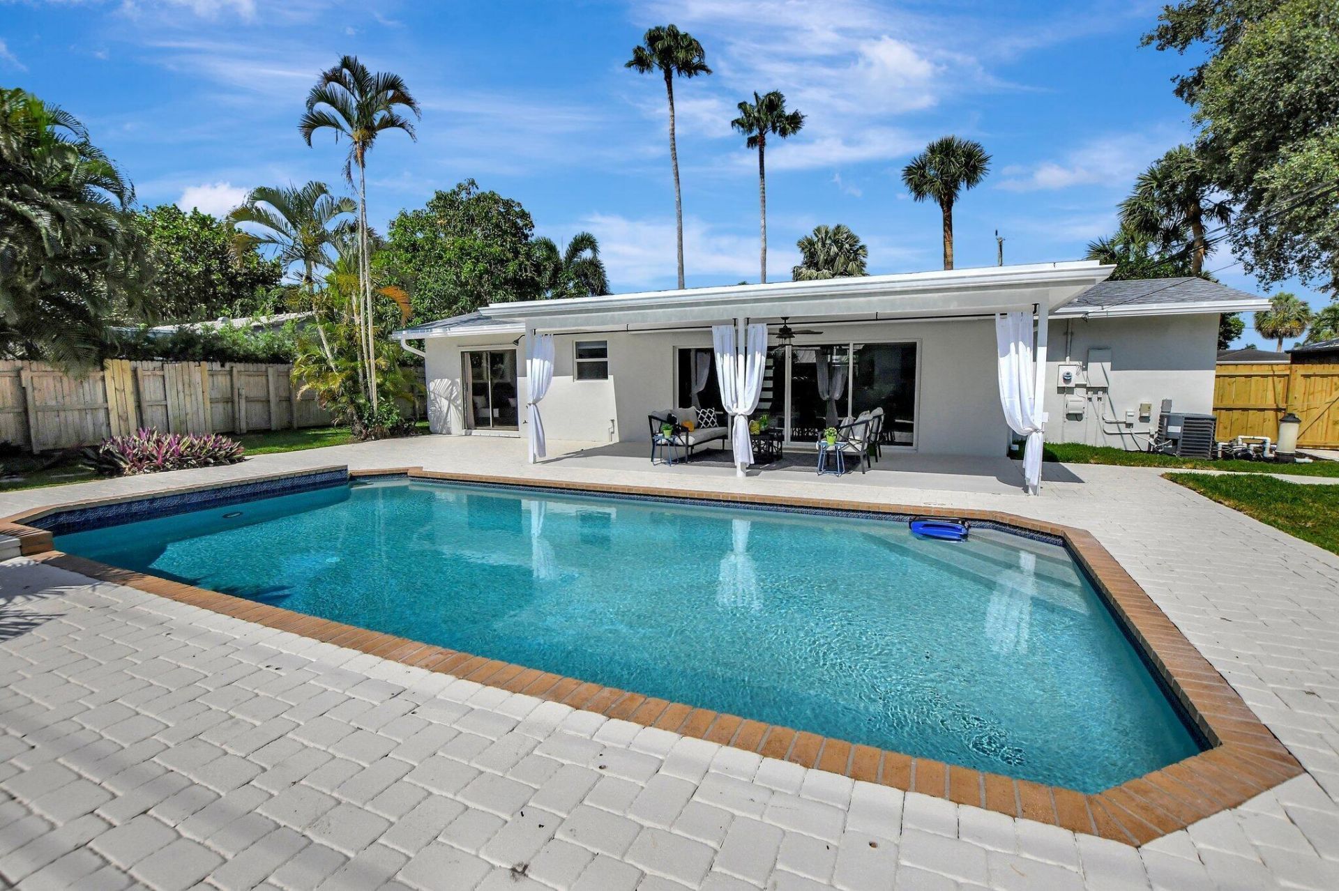 832 SW 10th Avenue, Boca Raton, FL 33486 Photo