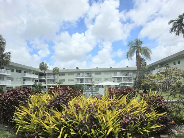 4200 NW 3rd Court, Unit Apt 113, Plantation, FL 33317