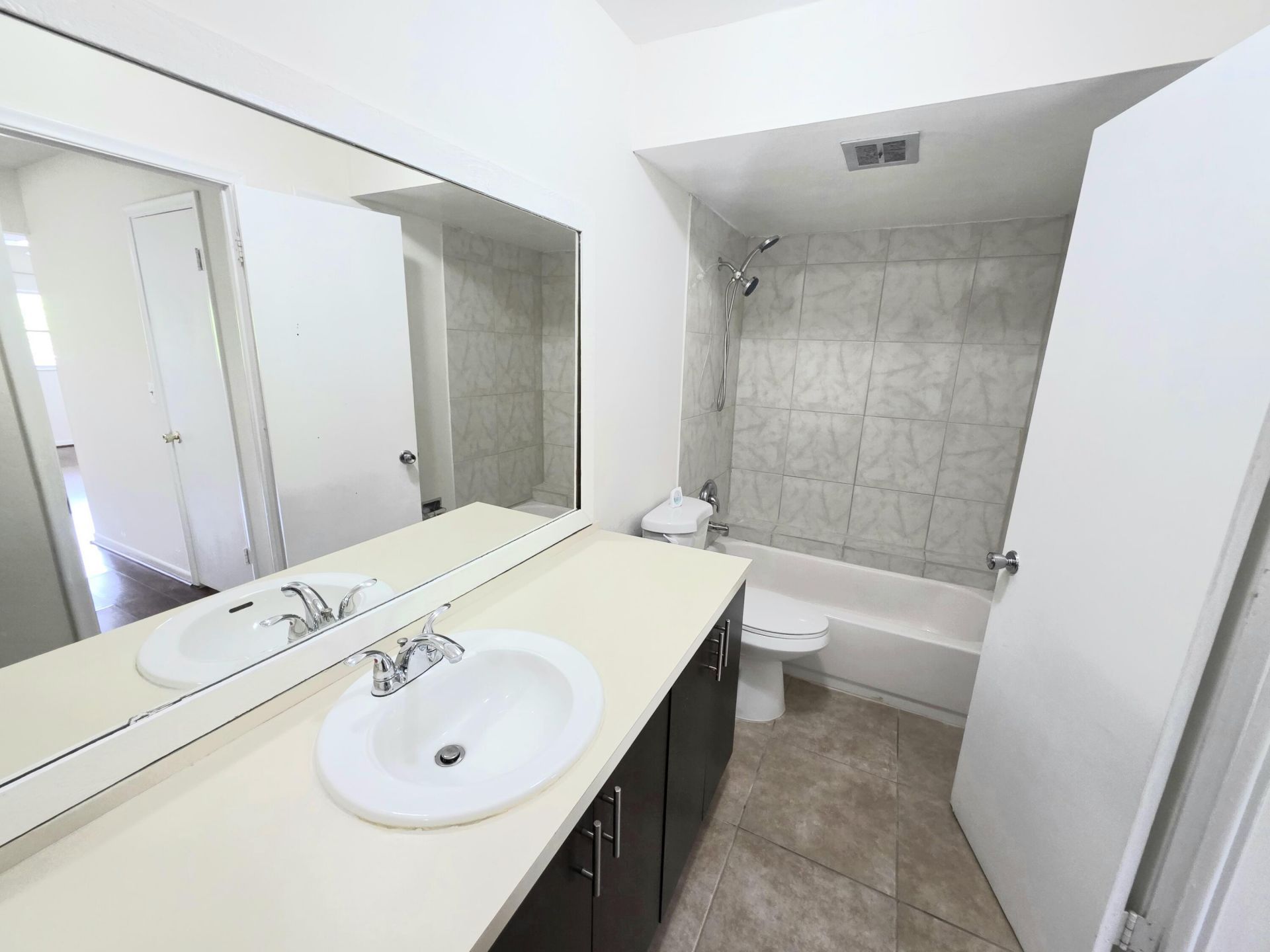 4200 NW 3rd Court, Unit Apt 313, Plantation, FL 33317 | MLS ID ...