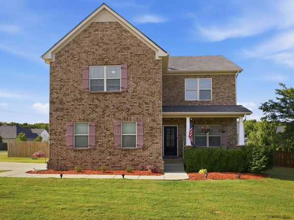 1026 Pinnacle Hills Dr , Murfreesboro, TN 37128