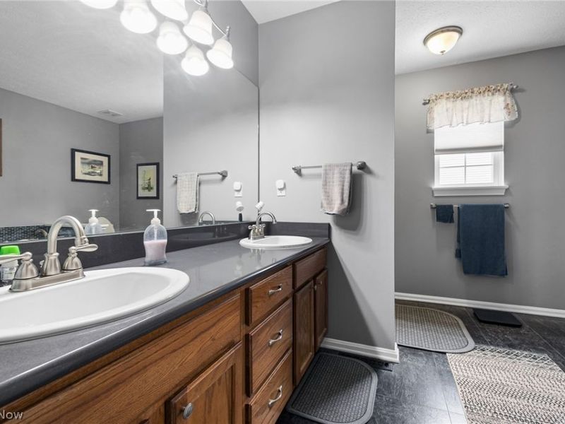 37164 Stone Creek Drive , North Ridgeville, OH 44039 Photo 17