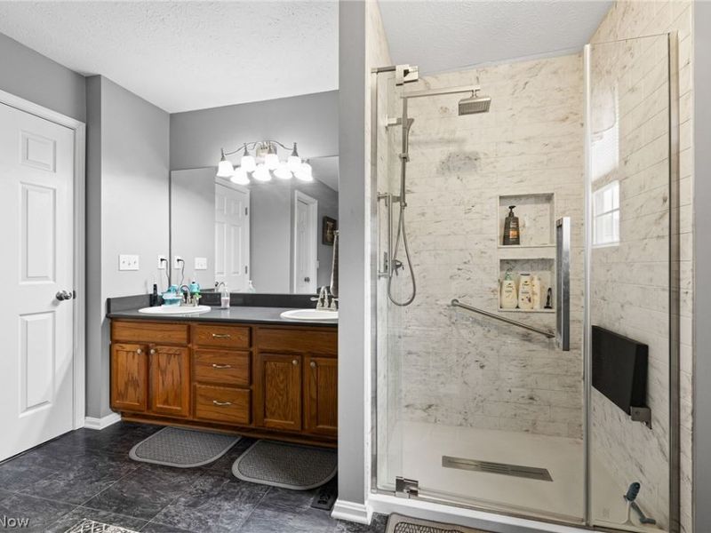 37164 Stone Creek Drive , North Ridgeville, OH 44039 Photo 19