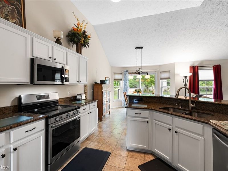 37164 Stone Creek Drive , North Ridgeville, OH 44039 Photo 8