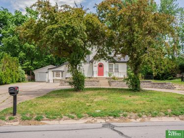 7826 Military Avenue , Omaha, NE 68134