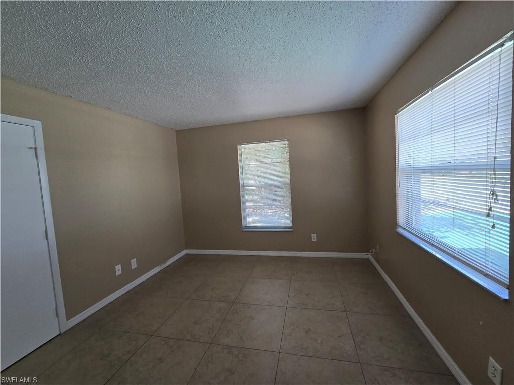 702 SE 47th St , Unit 4, Cape Coral, FL 33904 Photo