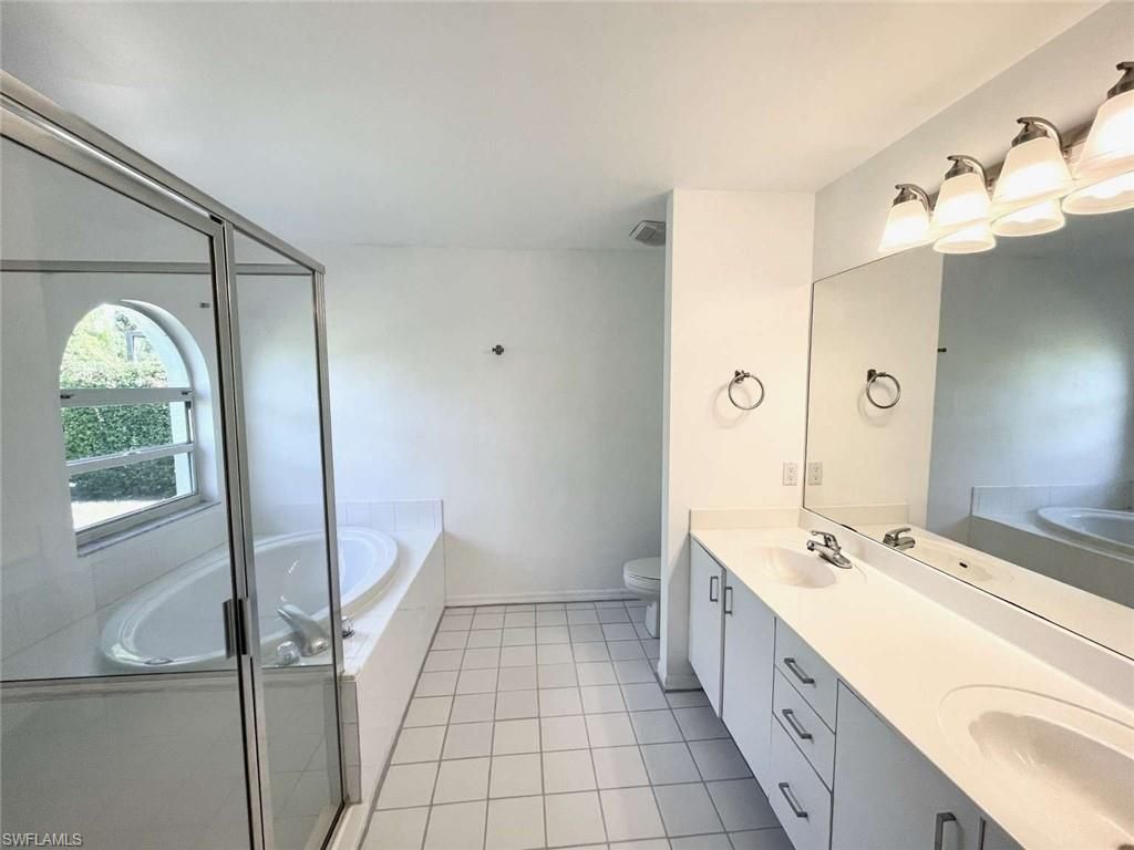 7588 Cameron Cir, Fort Myers, FL 33912 Photo