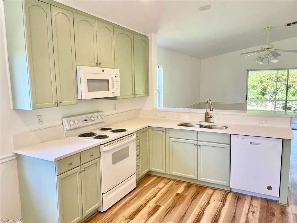 7588 Cameron Cir, Fort Myers, FL 33912 Photo