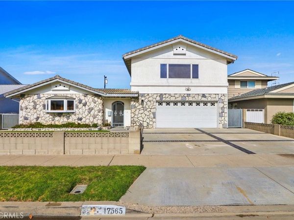 17565 Santa Monica, Fountain Valley, CA 92708