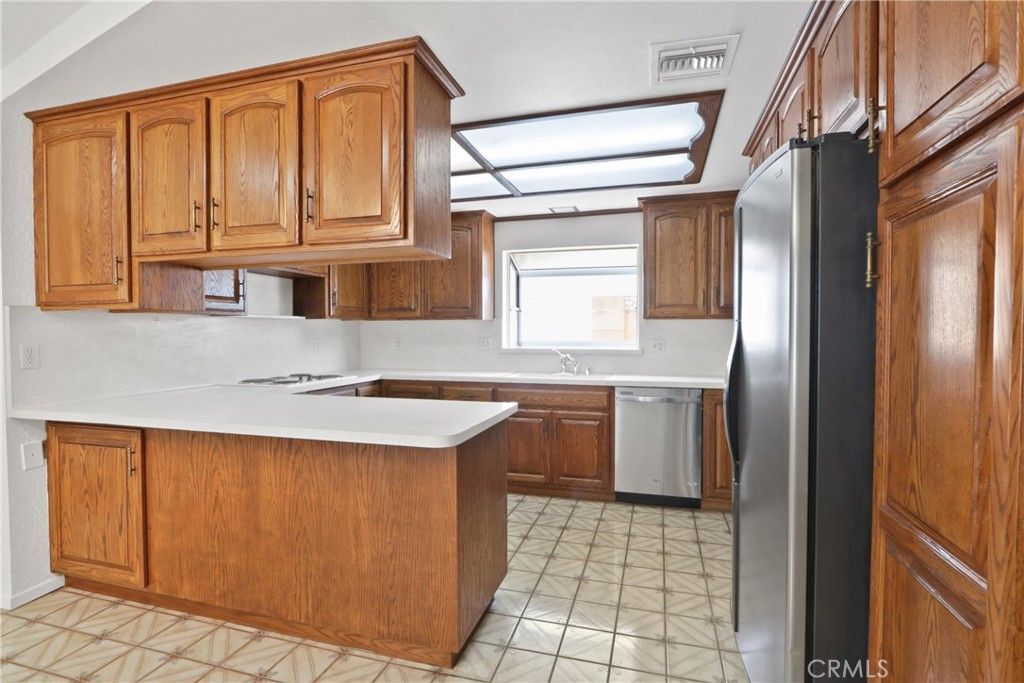 17565 Santa Monica, Fountain Valley, CA 92708 Main Photo