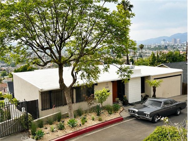 1225 Oberlin Drive, Glendale, CA 91205