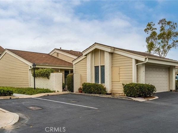 9 Driftwood, Unit 22, Irvine, CA 92604