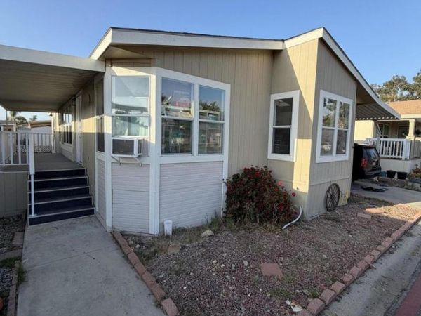 117 Calle Viejo, Unit 117, Camarillo, CA 93012