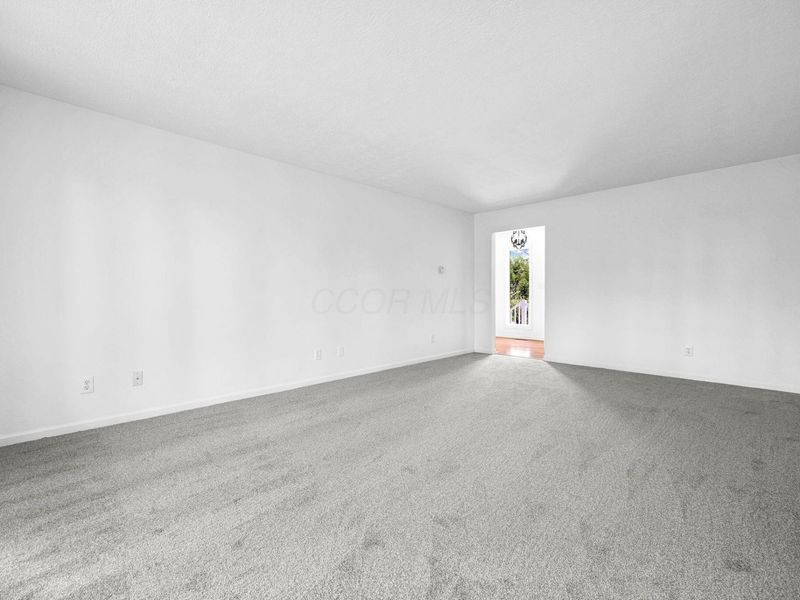 1366 Windsor Court , Circleville, OH 43113 Photo 12