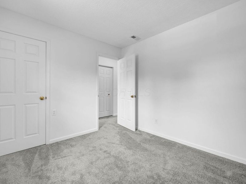 1366 Windsor Court , Circleville, OH 43113 Photo 27