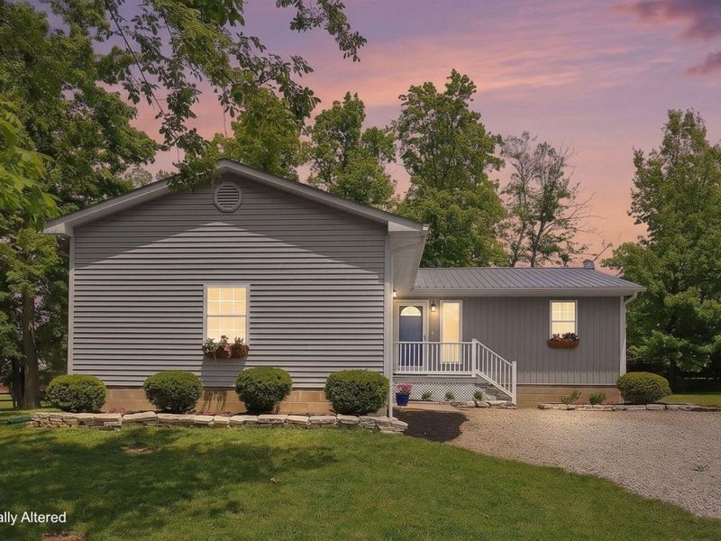 1366 Windsor Court , Circleville, OH 43113 Photo 3
