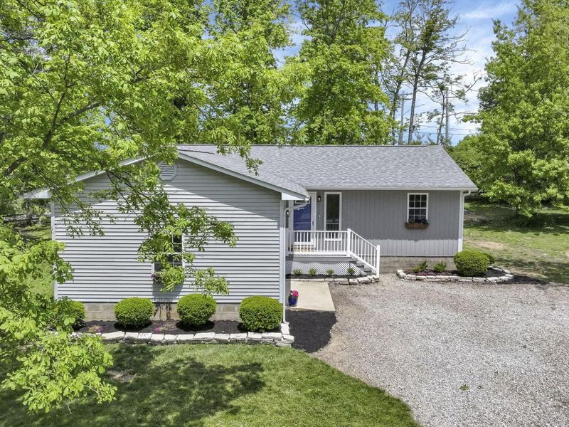 1366 Windsor Court , Circleville, OH 43113 Photo 6