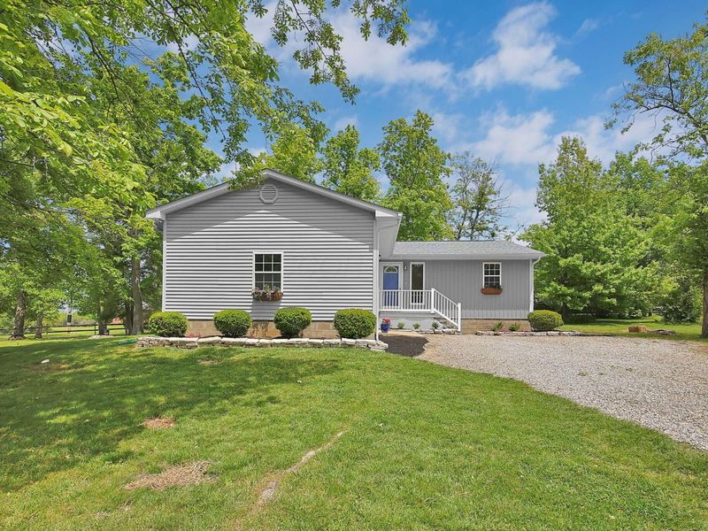 1366 Windsor Court , Circleville, OH 43113 Photo 7