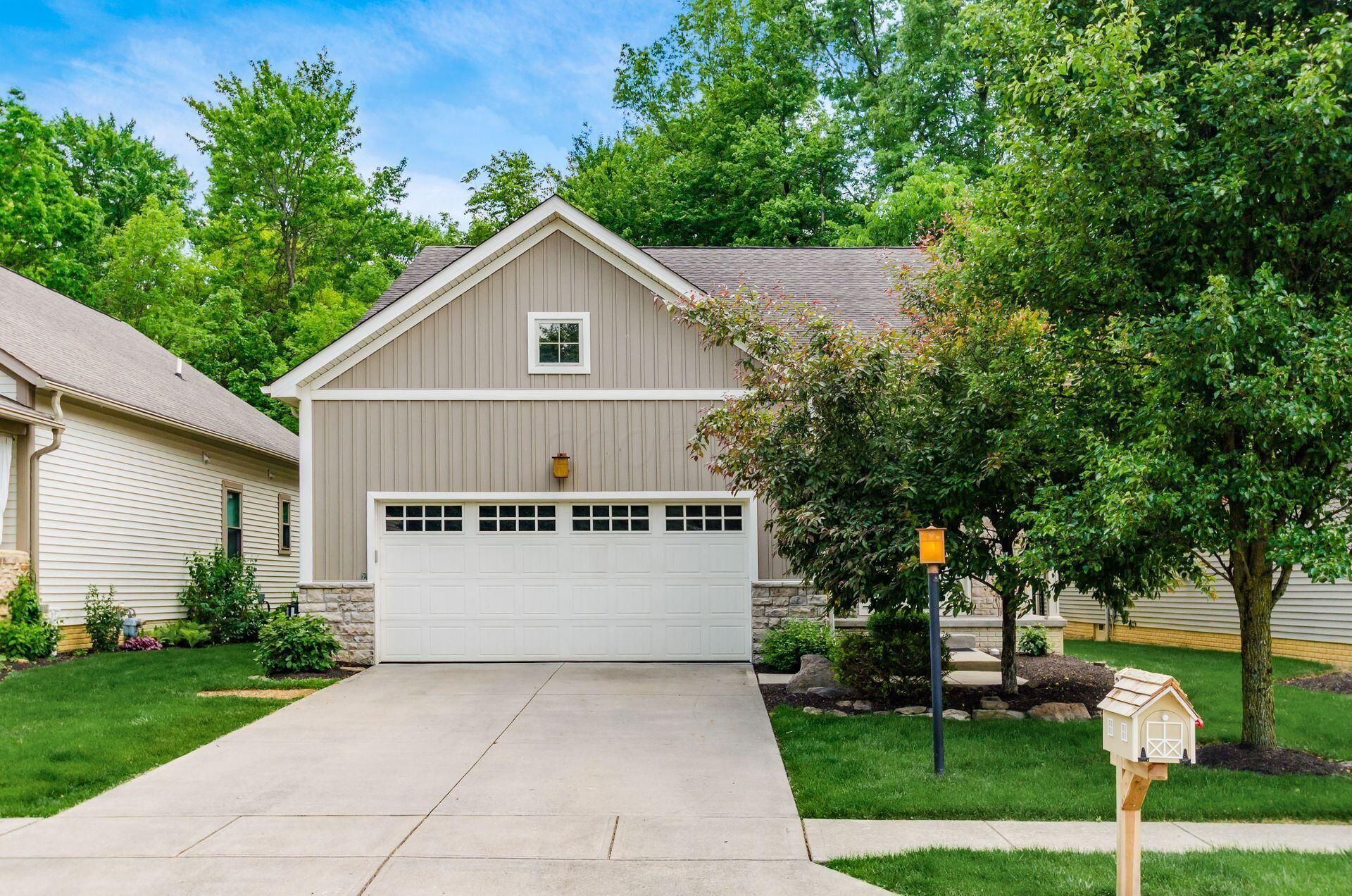 228 Autumn Way , Pataskala, OH 43062 Main Photo