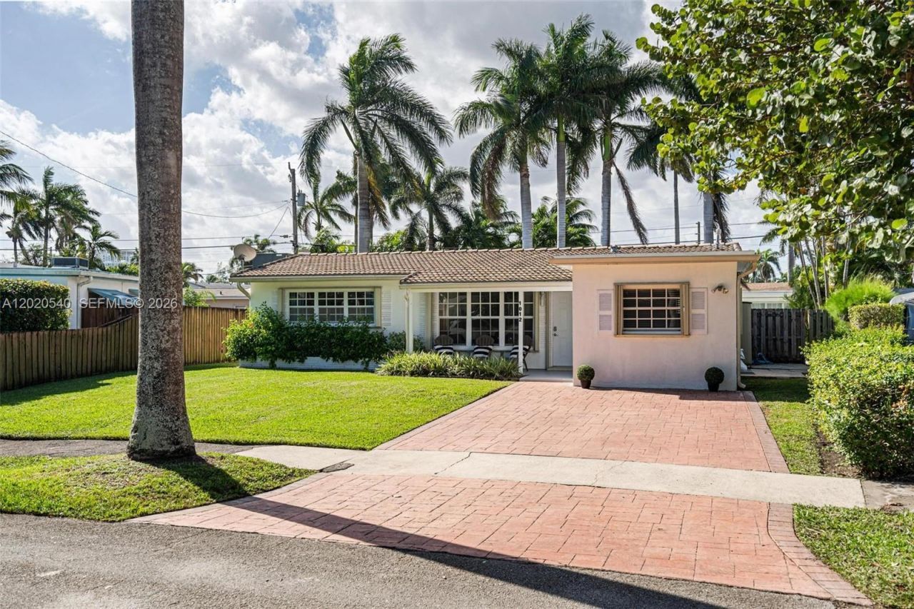 1012 N 13th Ter , Hollywood, FL 33019 Photo