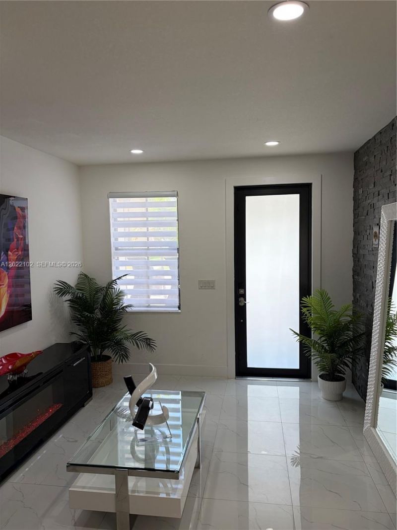 3409 W 92nd Pl , Hialeah, FL 33018 Photo