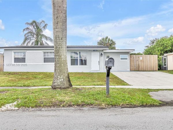 5630 SW 37th Ct, Davie, FL 33314