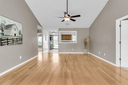 106 Dovetail Circle photo 4
