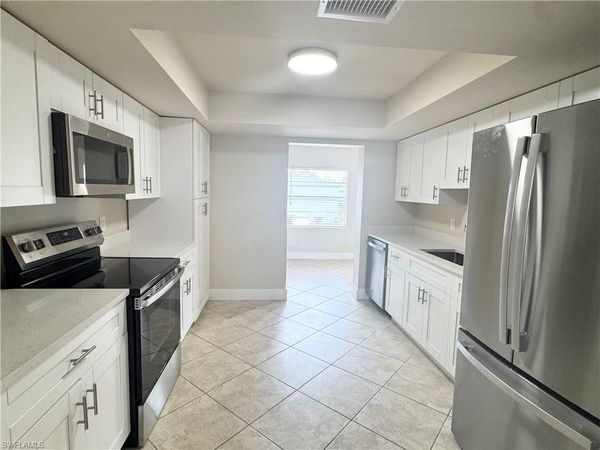 10725 Wilson ST, Unit 11, BONITA SPRINGS, FL 34135