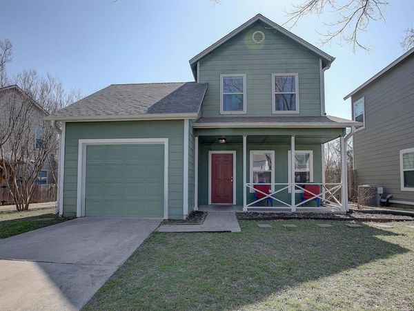 1102 E 3rd ST, Georgetown, TX 78626