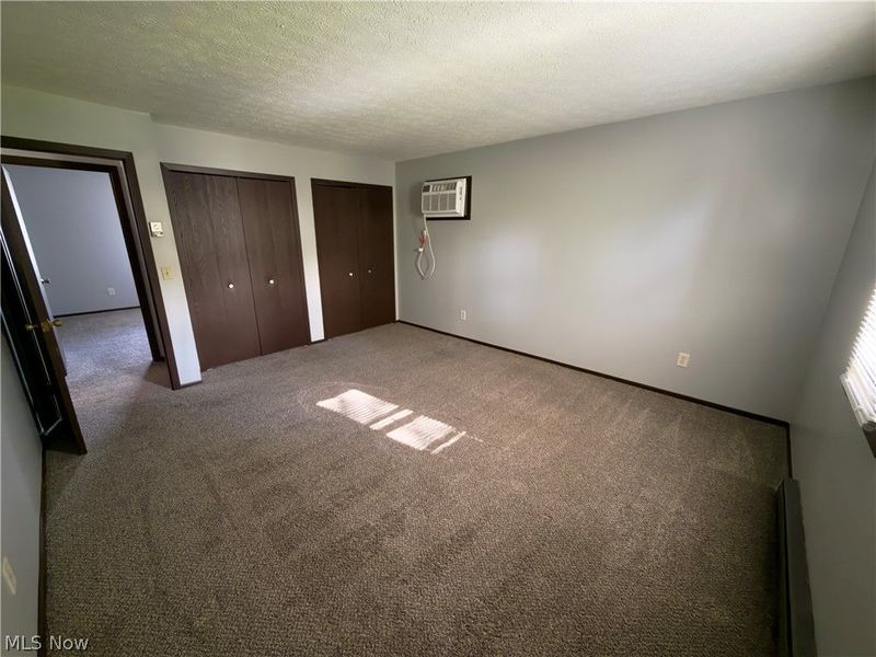 Lorain, OH 44053 Photo 32