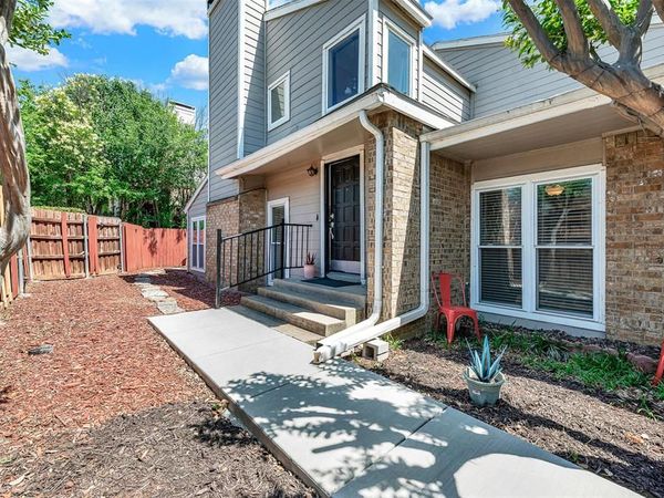 2724 Meadowstone Court, Carrollton, TX 75006