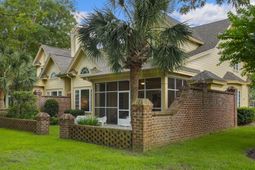 12 Courtyard Circle  photo 4