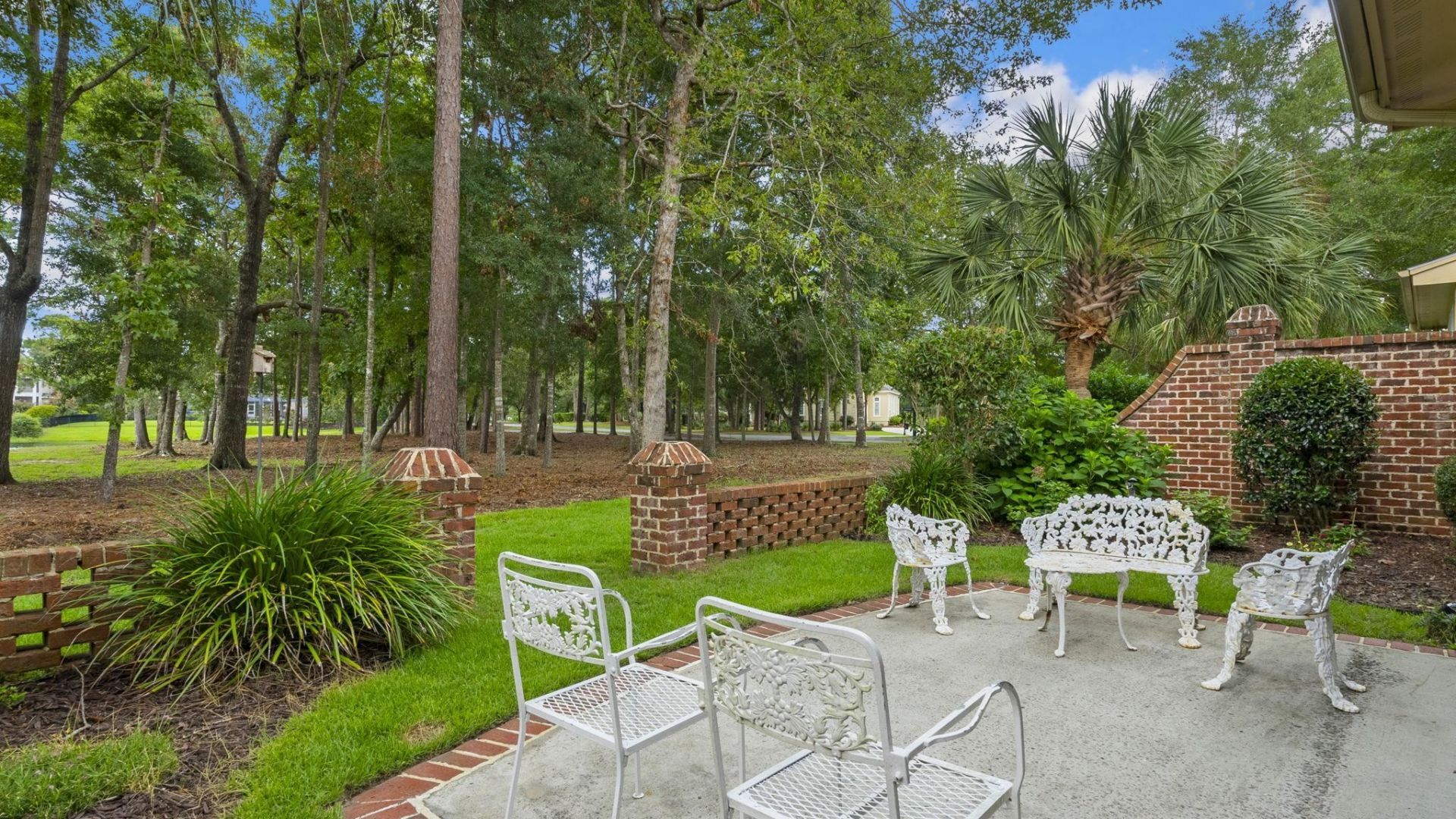 12 Courtyard Circle  Photo 8