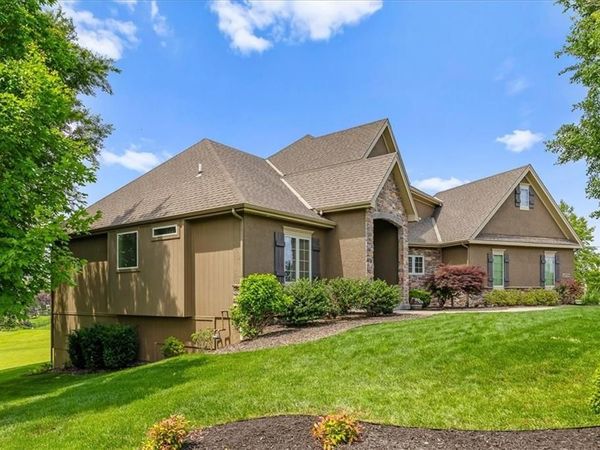 11775 NW 81st Street, Parkville, MO 64152
