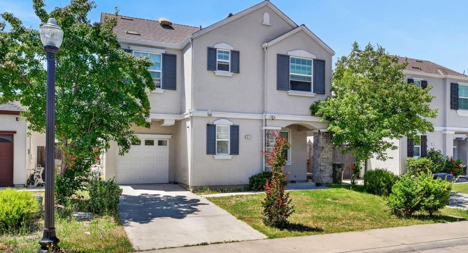 1211 Golden Angel Way, Sacramento, CA 95838 Photo