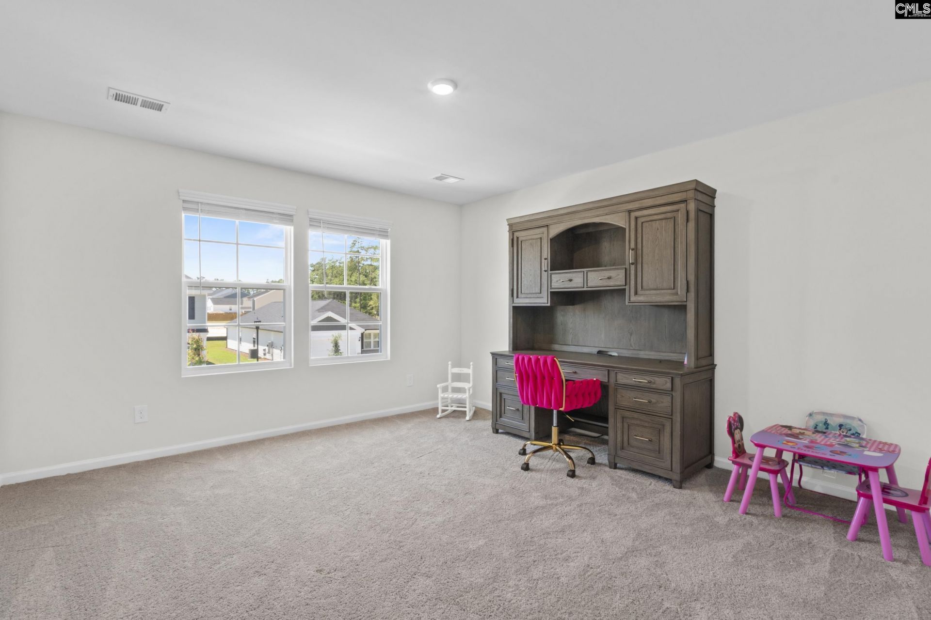 605 Edgemont Court  Photo 28
