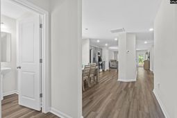 605 Edgemont Court  photo 4
