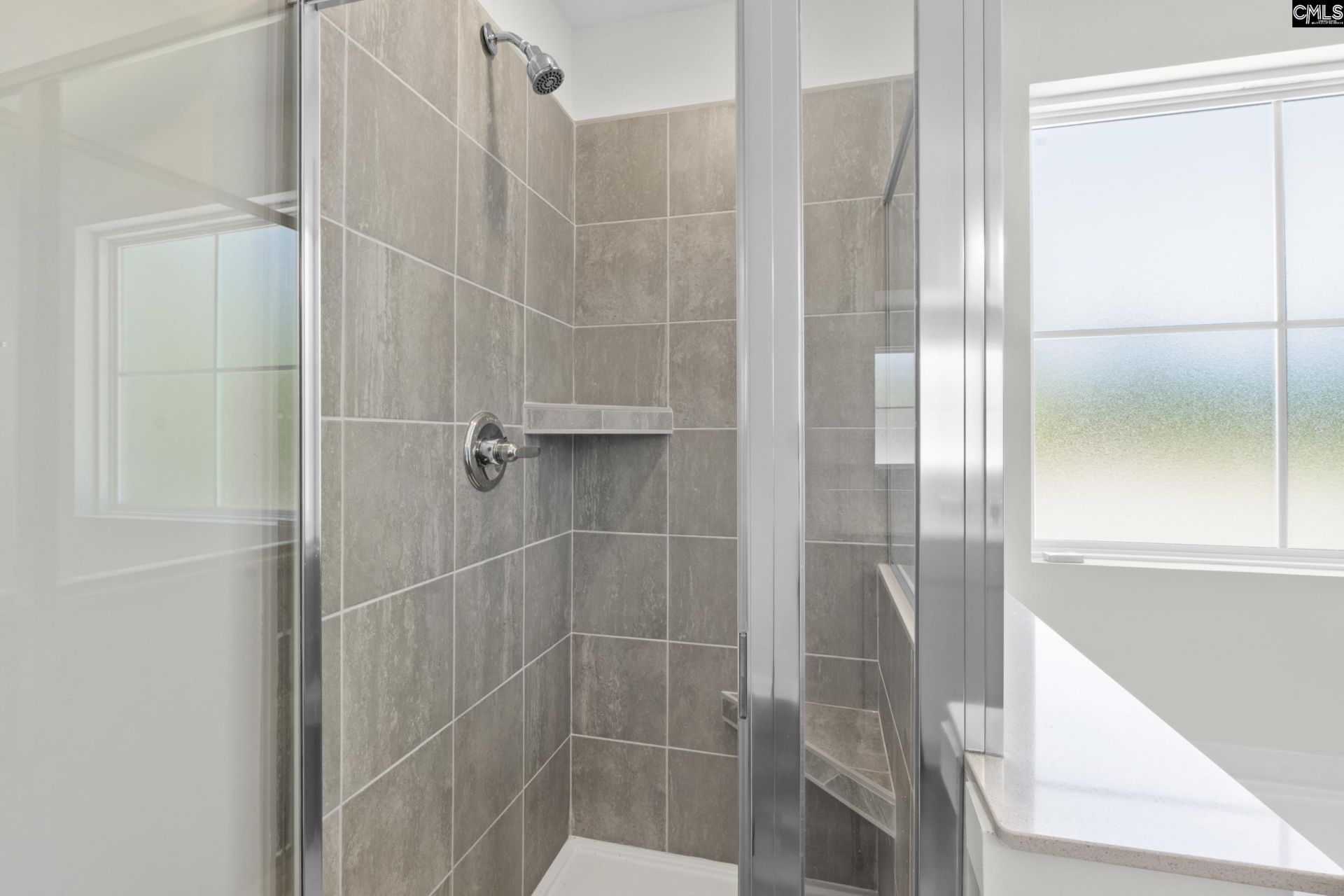 605 Edgemont Court  Photo 40