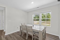 605 Edgemont Court  photo 4