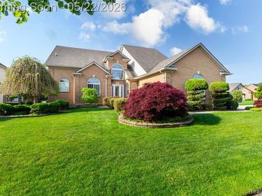 18610 Turnberry Drive, Macomb Twp, MI 48044