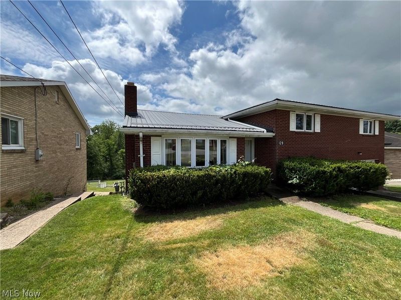 128 Grandview Drive, Wintersville, OH 43953 Photo 2