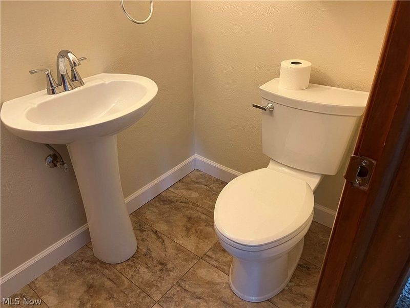 128 Grandview Drive, Wintersville, OH 43953 Photo 29