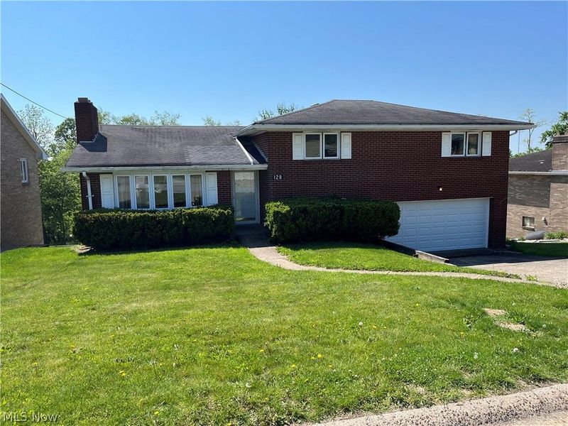128 Grandview Drive, Wintersville, OH 43953 Photo 4