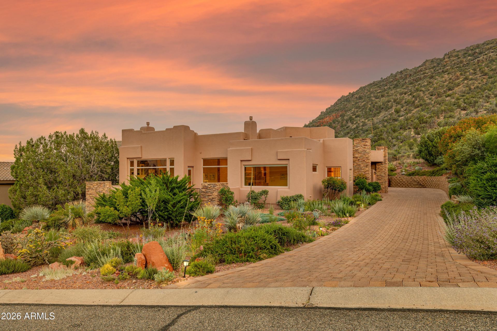 150 CRYSTAL SKY Drive, Sedona, AZ 86351